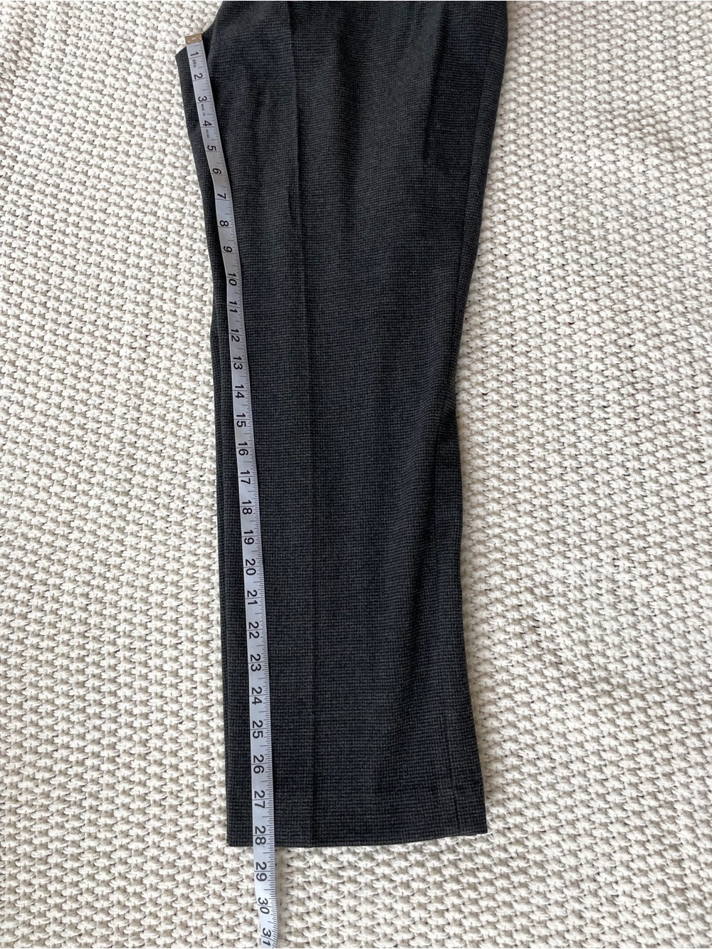 Uniqlo Smart Ankle Pants Stretch Dark Gray Charcoal Houndstooth Pants Large NWT - Picture 5 of 7